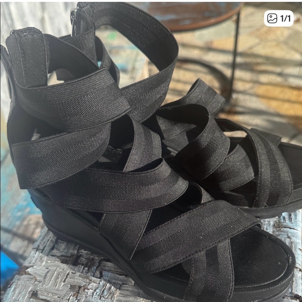 Sorel Black Strappy Wedge Sandals 8 Free Shipping! - Picture 10 of 10